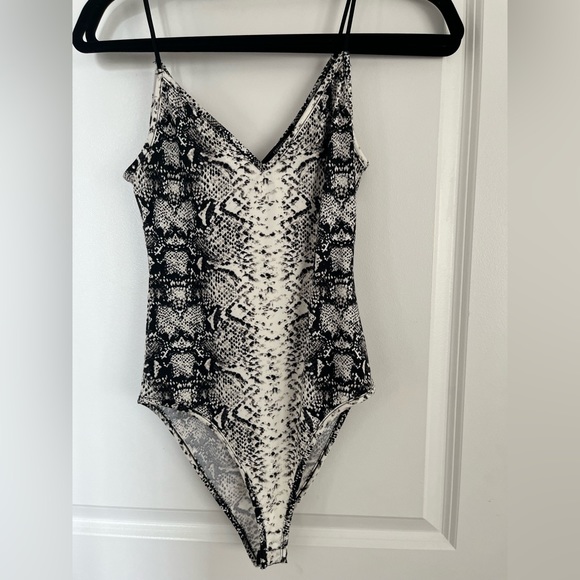 Snakeskin Bodysuit - Picture 6 of 6